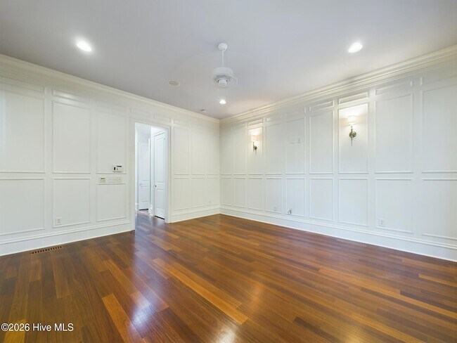 Building Photo - 3724 Rolston Dr