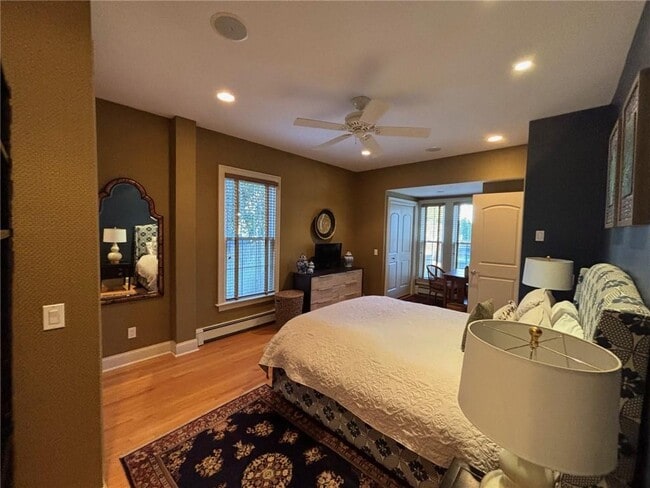 Building Photo - 8 Cottage St