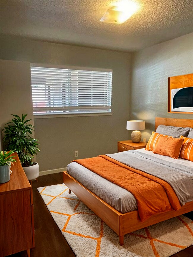 Building Photo - 309 E Grady Dr