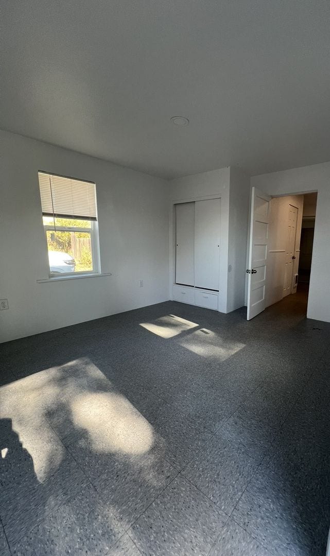 Building Photo - Newly Renovated 2 Bedroom, 1 Bathroom Home