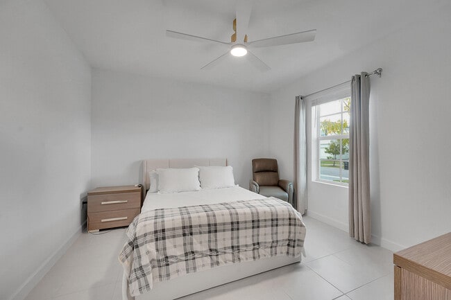 Building Photo - 6371 Windwood Wy