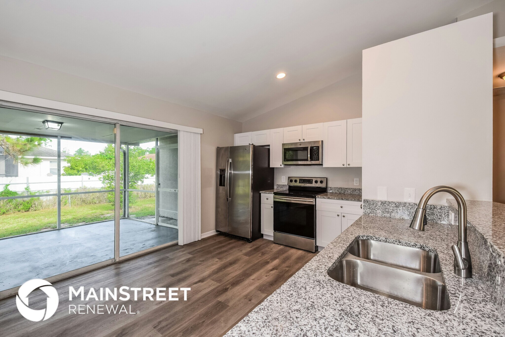 Building Photo - 814 Crystal Ave