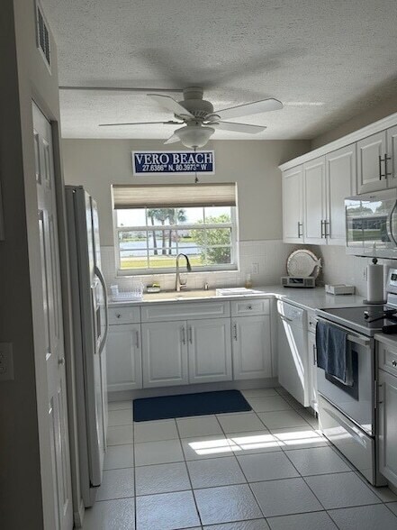 Building Photo - 740 Lake Orchid Cir