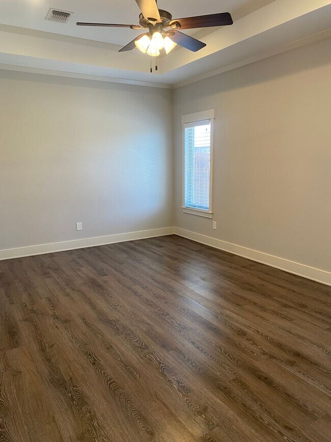 Building Photo - 3 bed 2 bath in Frenship ISD