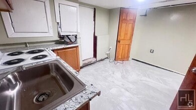 Building Photo - 2 bedroom in BROOKLYN NY 11203