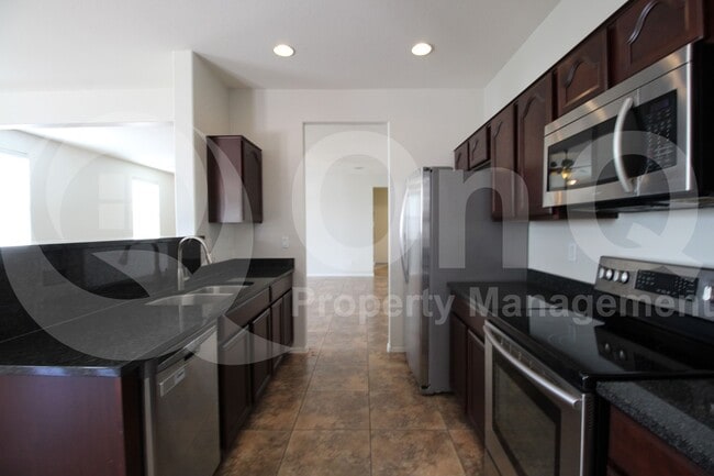 Building Photo - 7425 W Darrel Rd
