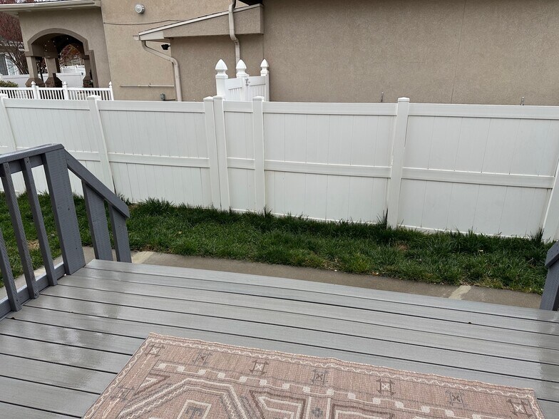 Building Photo - 2824 W Ivory Way