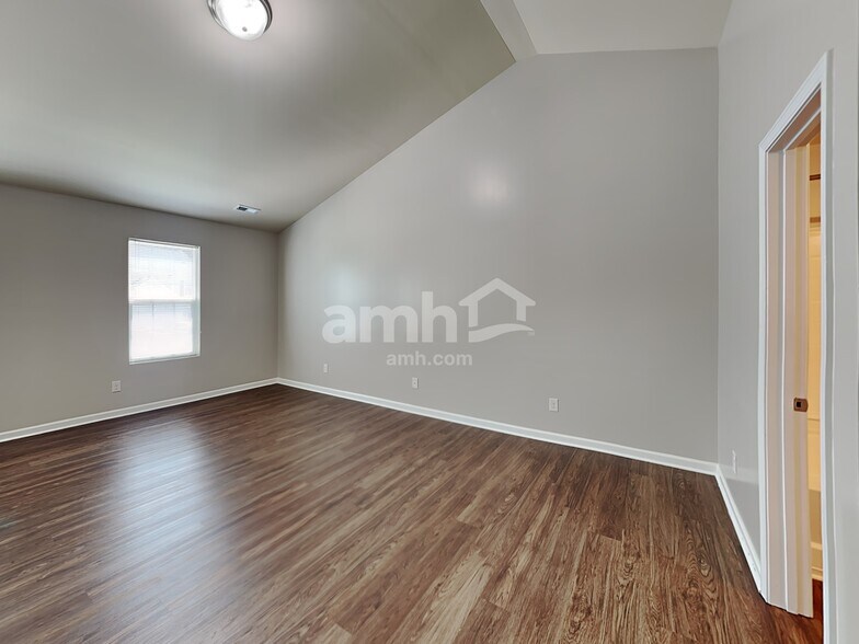 Building Photo - 6227 Thompson Brook Lane