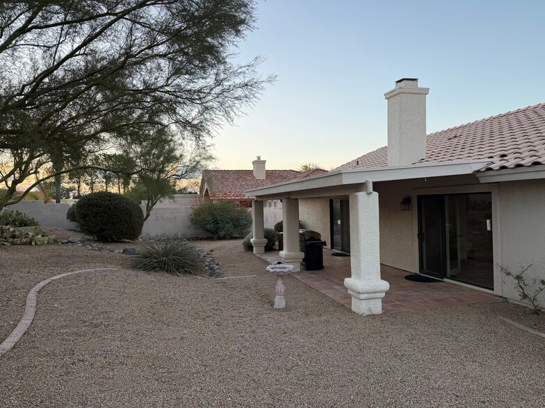 Building Photo - 15732 E Kipling Dr