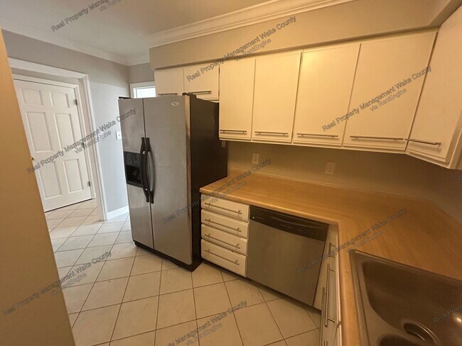 Building Photo - 5612 Hamstead Crossing