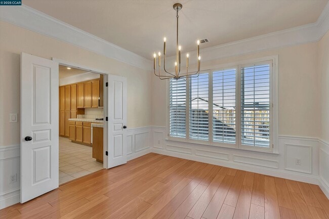 Building Photo - 4719 Golden Bear Dr