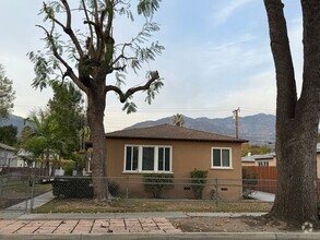 Building Photo - Charming 2 bedroom 1 bath, Monrovia