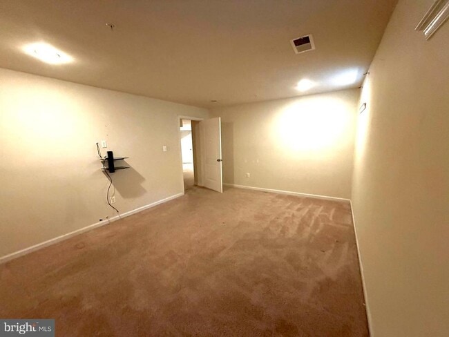 Building Photo - 3010 Winterbourne Dr