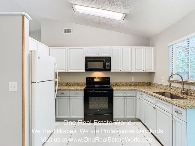 Building Photo - 12929 Ohio Woods Ln