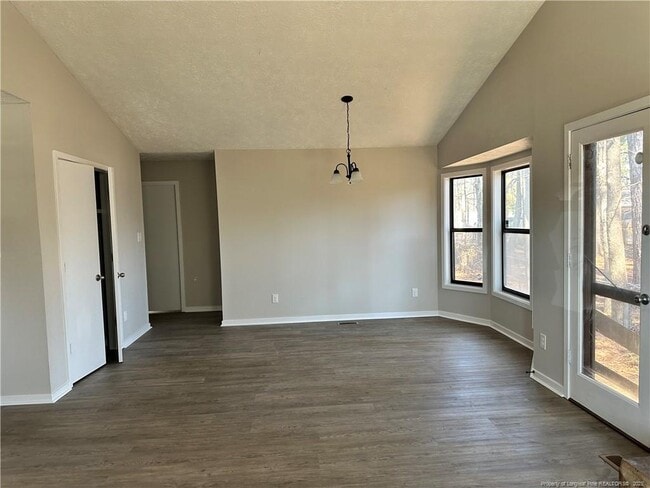 Building Photo - 6839 Candlewood Dr