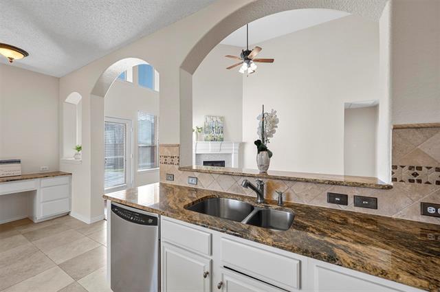 Building Photo - 3532 Thorp Springs Dr