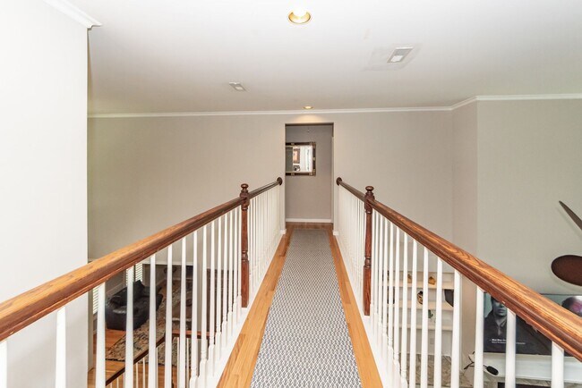 Building Photo - 2105 Williams Veneer Ct