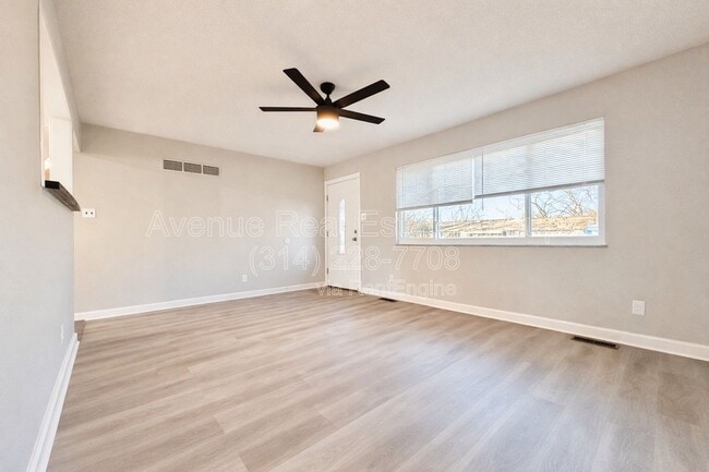 Building Photo - 15 Jeanette Dr