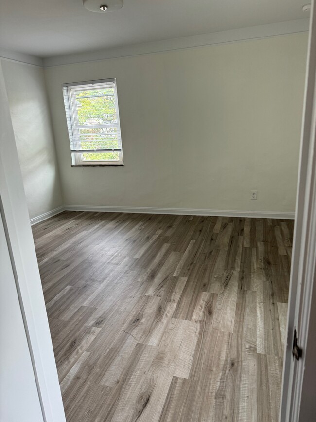 Building Photo - 3148 Werk Rd