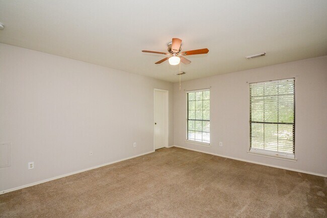 Building Photo - 6835 Lower Arrow Dr