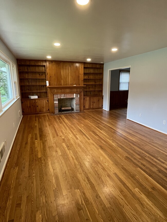 Primary Photo - 109 Sypherd Dr
