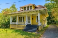 Building Photo - 915 E Colvin St