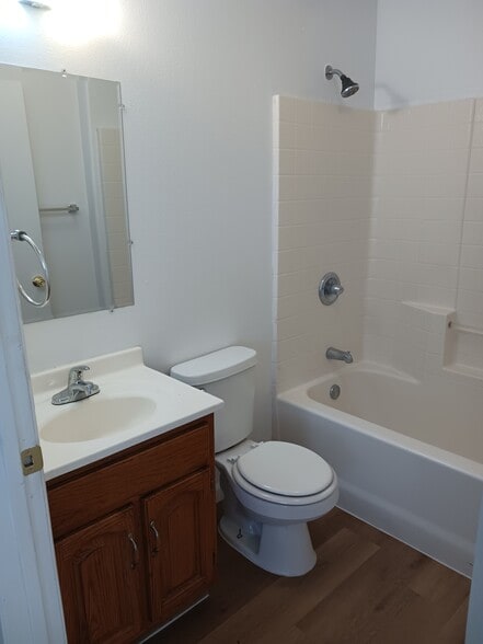 Building Photo - 429 I St