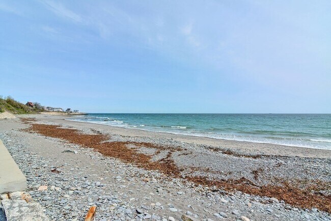 Building Photo - 842 Nantasket Ave