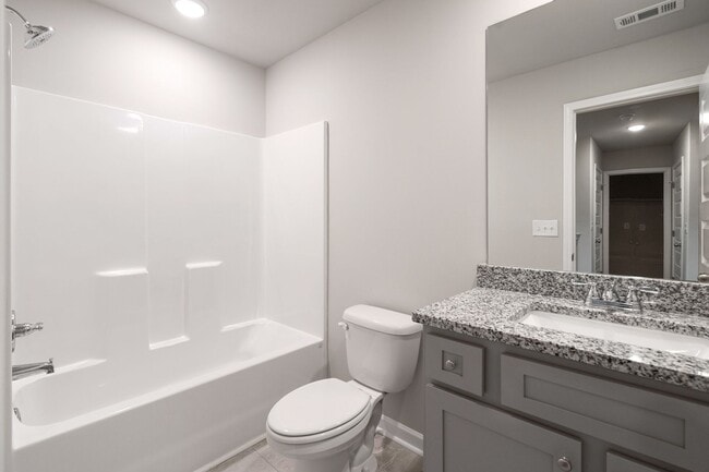 Building Photo - 4 Bed 2.5 Bath Single Family Home in Gaine...