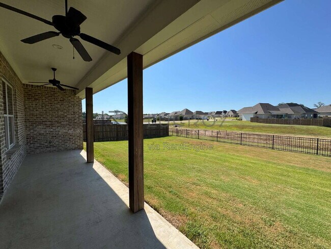Building Photo - 203 Baleigh Dr