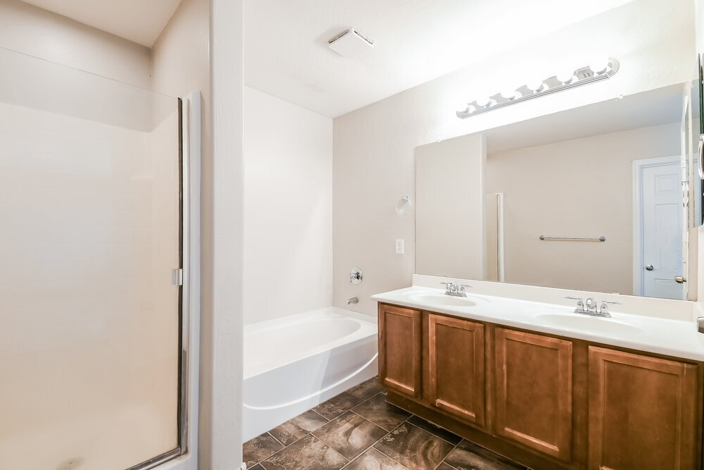 Building Photo - 1726 E Bradstock Way