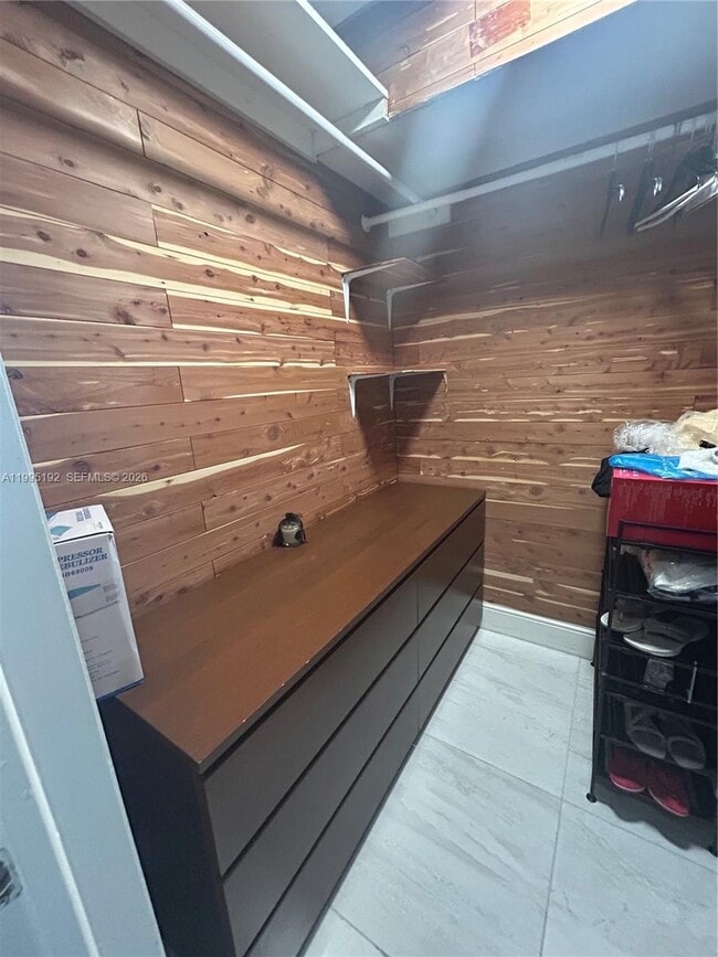 Building Photo - 8900 Washington St