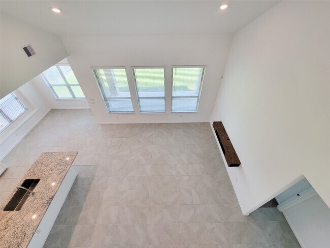 Building Photo - 9422 Vis Fls Trce