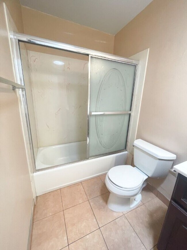 Building Photo - Desirable Home in the Mission San Jose Are...