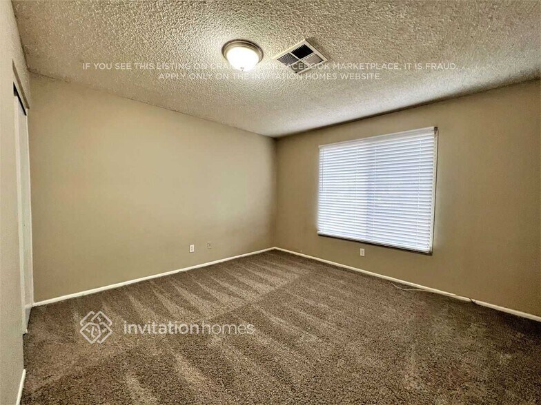 Building Photo - 4649 W Hubbell St