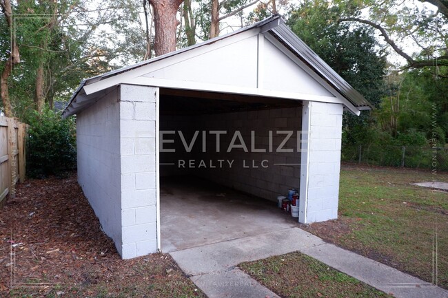 Building Photo - Newly Updated 3 Bed/1 Bath Home in Midtown!