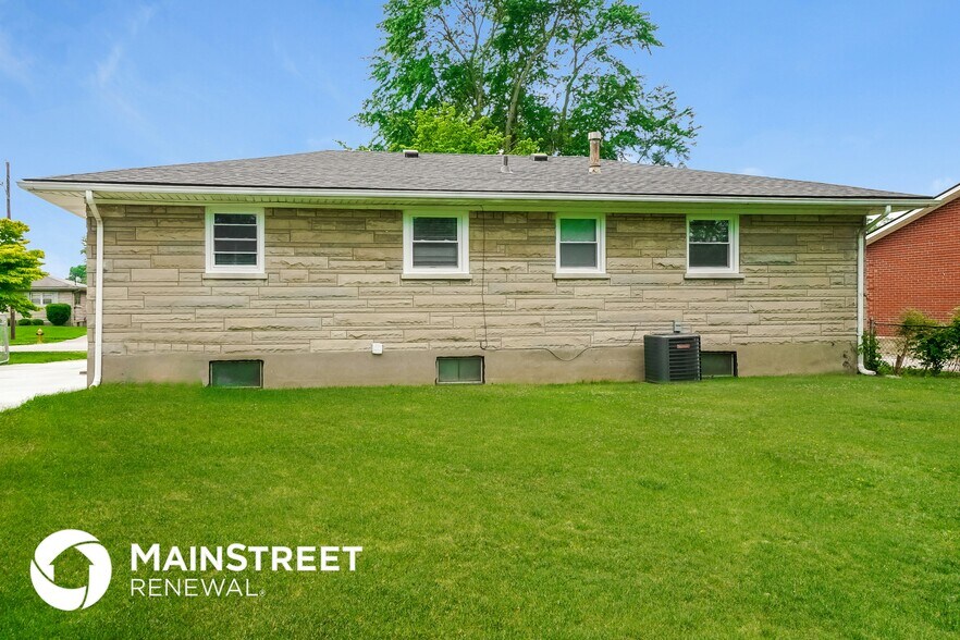 Building Photo - 2309 Burrell Dr