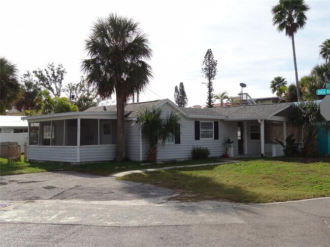 Building Photo - 13360 Boca Ciega Ave