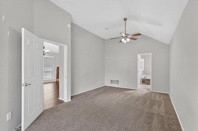 Building Photo - 505 Picketts Dr