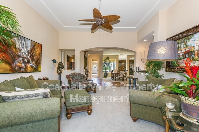 Building Photo - 26 Calle Lantana