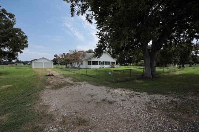 Building Photo - 3289 Co Rd 158