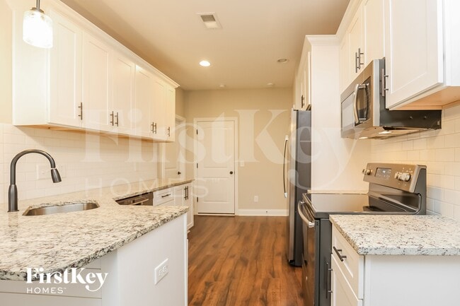 Building Photo - 784 Jersey Dr