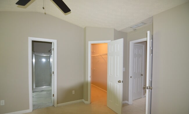 Building Photo - 514 Blossom Way