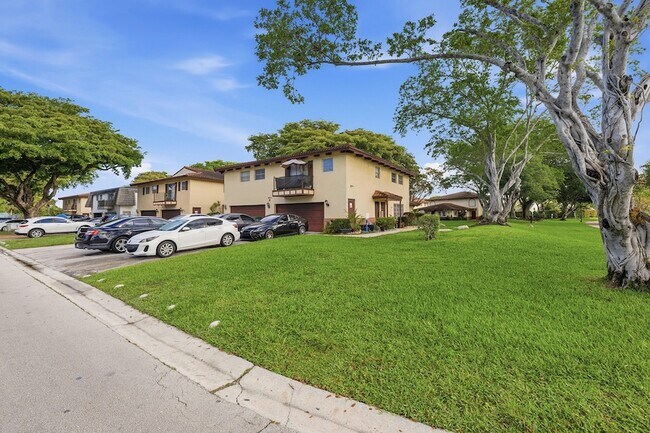 Building Photo - 8811 NW 28th Dr