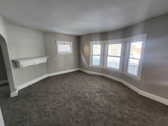 Building Photo - 12514 Locke Ave