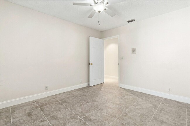 Building Photo - 9770 Nickels Blvd