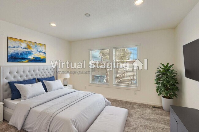 Building Photo - 10 Vandalay St