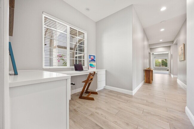 Building Photo - 49392 Hohokam River St