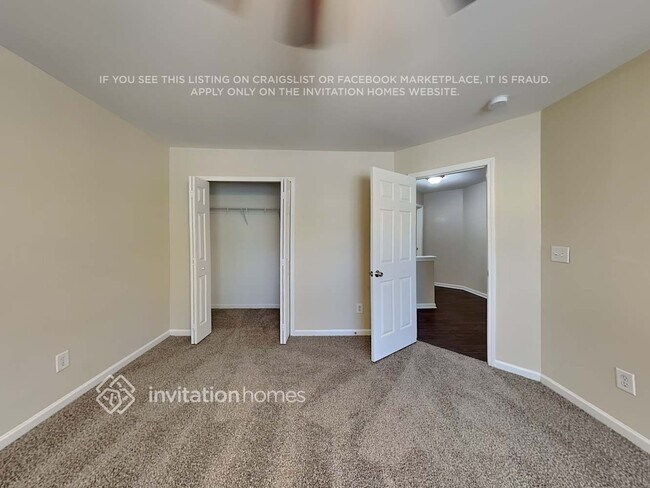 Building Photo - 7307 Lamplighter Close Dr