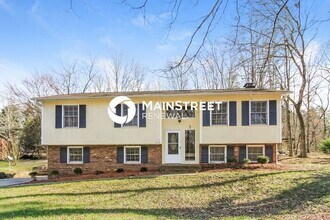 Building Photo - 3 Bedroom Pet-Friendly Home in Winston-Sal...
